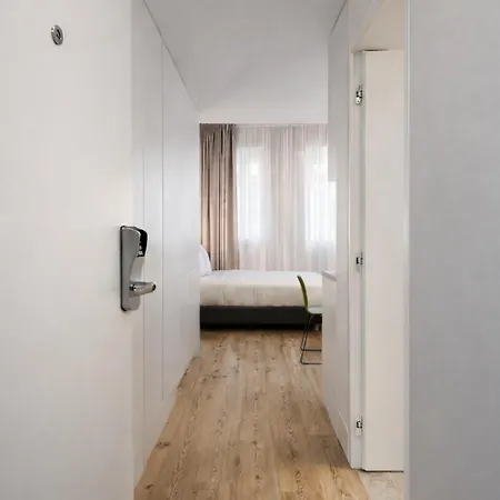 Lsa Mouraria By Numa *